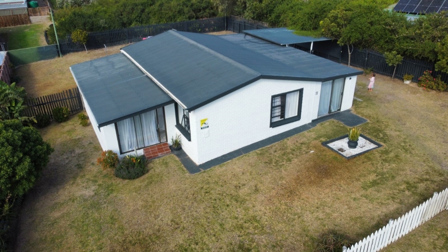 4 Bedroom Property for Sale in Sedgehill Western Cape